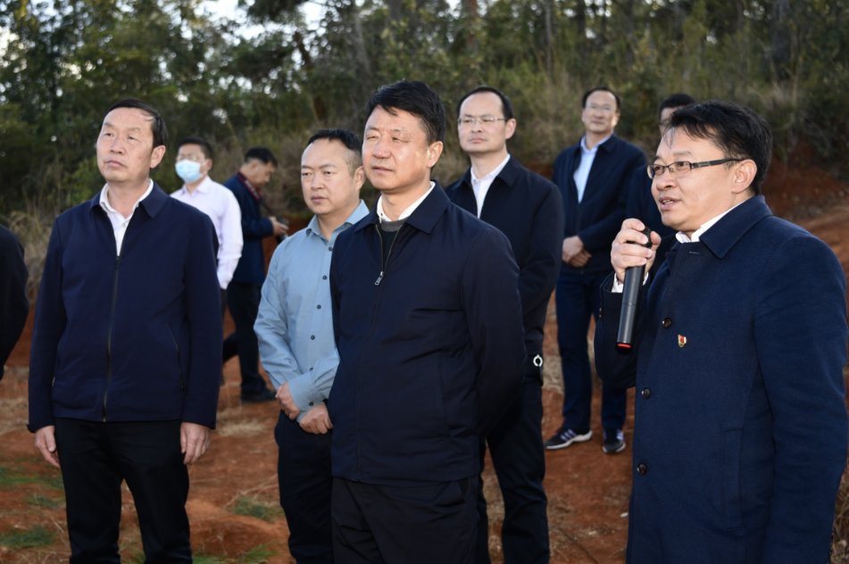 刘勇大力发展资源经济园区经济循环经济为全州高质量跨越式发展作出